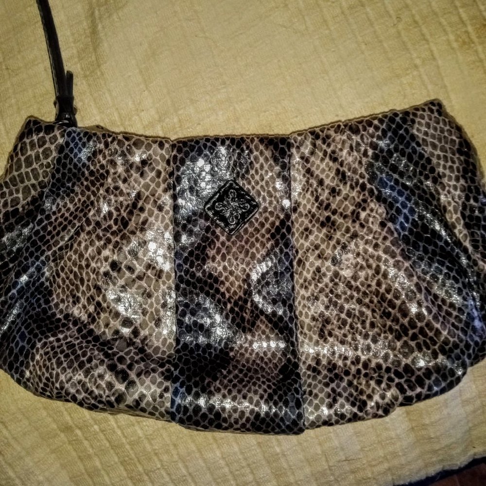 Classy Vera Wang Wristlet